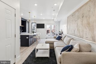 1602 RIDGE AVE ##3, Philadelphia, PA 19130