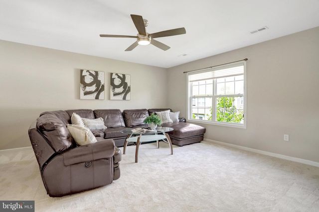 8552 BAUER CIR, Springfield, VA 22152