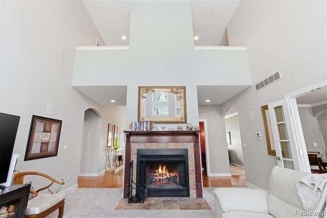 28690 Wintergreen Court, Farmington Hills, MI 48331