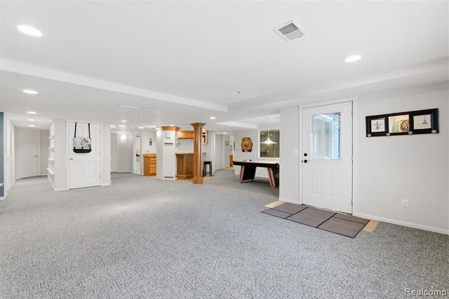 28690 Wintergreen Court, Farmington Hills, MI 48331