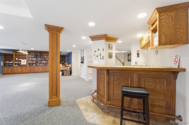 28690 Wintergreen Court, Farmington Hills, MI 48331