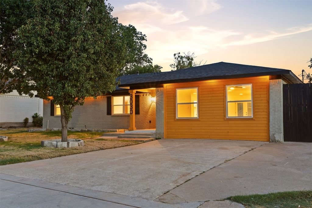 3030 Mark Twain Drive, Farmers Branch, TX 75234 — exterior