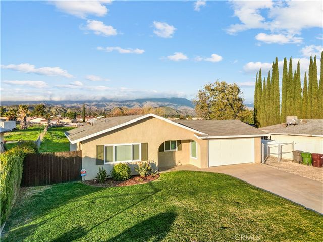 1381 W Westward, Banning, CA 92220