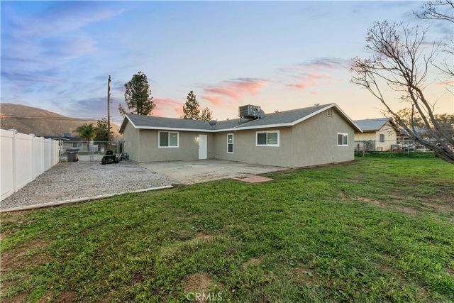 1381 W Westward, Banning, CA 92220
