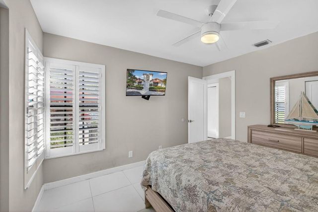 2320 Treasure Isle Drive A74, Palm Beach Gardens, FL 33410