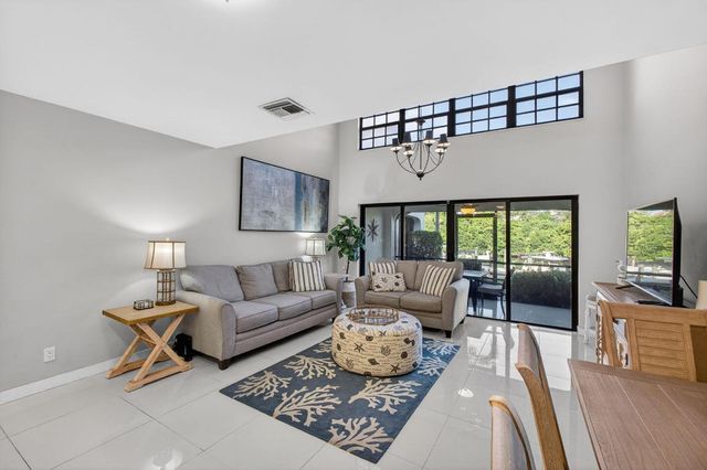 2320 Treasure Isle Drive A74, Palm Beach Gardens, FL 33410