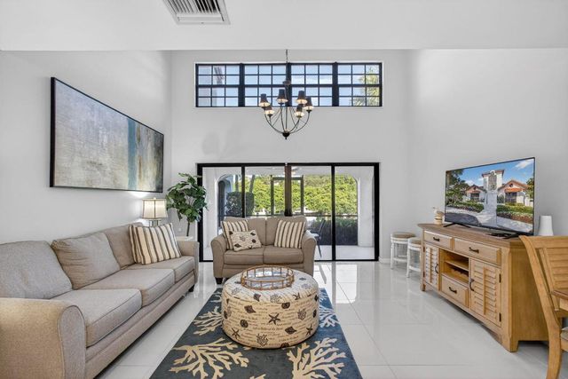 2320 Treasure Isle Drive A74, Palm Beach Gardens, FL 33410