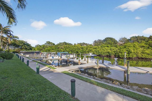 2320 Treasure Isle Drive A74, Palm Beach Gardens, FL 33410