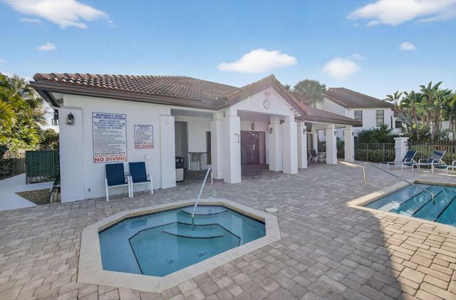 2320 Treasure Isle Drive A74, Palm Beach Gardens, FL 33410