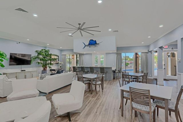 2320 Treasure Isle Drive A74, Palm Beach Gardens, FL 33410