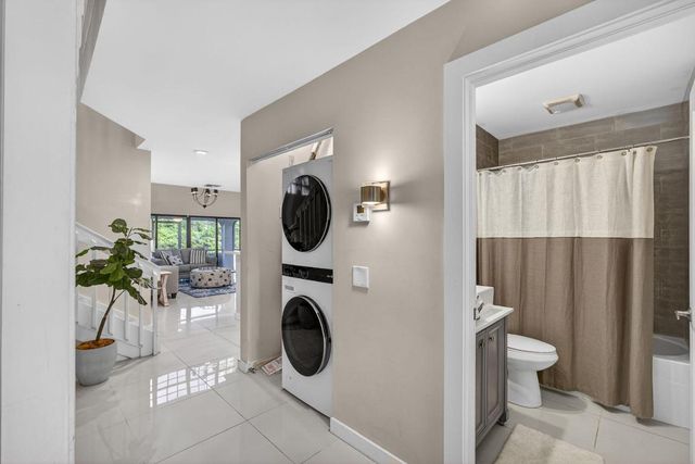 2320 Treasure Isle Drive A74, Palm Beach Gardens, FL 33410