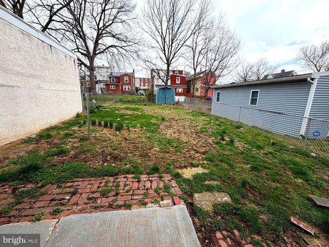 219 E BASIN ST, Norristown, PA 19401