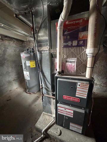 219 E BASIN ST, Norristown, PA 19401