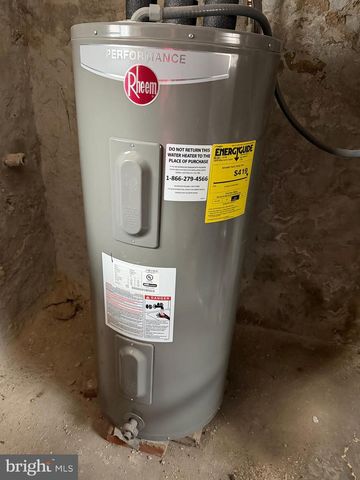 219 E BASIN ST, Norristown, PA 19401