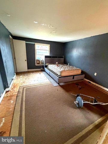 219 E BASIN ST, Norristown, PA 19401