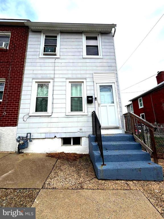 219 E BASIN ST, Norristown, PA 19401