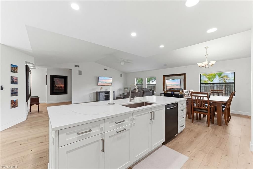 10333 Sandy Hollow LN, BONITA SPRINGS, FL 34135 — photo 3
