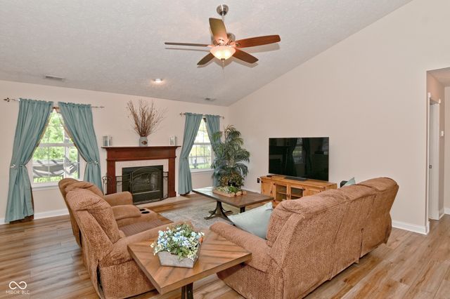 1896 Windsor Lane, Danville, IN 46122