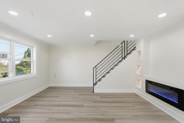 649 LAWLER ST, Philadelphia, PA 19116