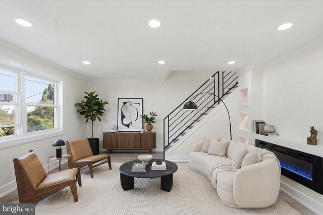649 LAWLER ST, Philadelphia, PA 19116