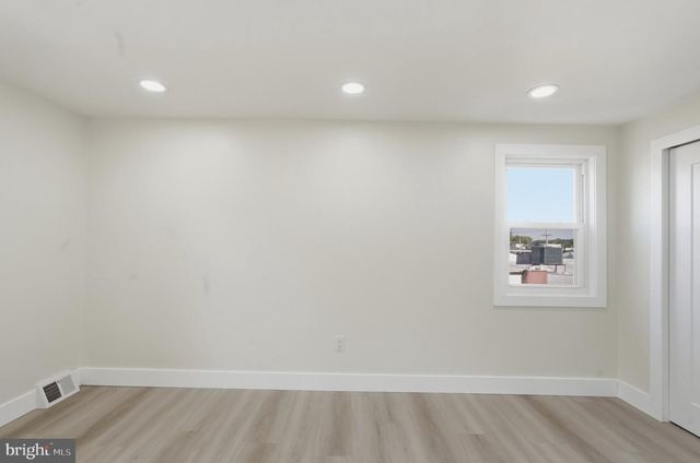 649 LAWLER ST, Philadelphia, PA 19116