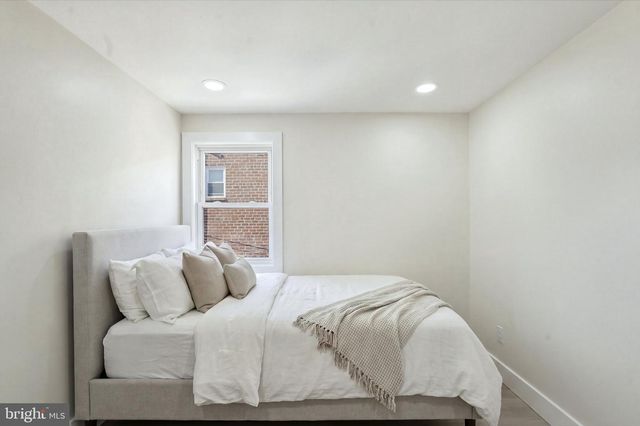 649 LAWLER ST, Philadelphia, PA 19116