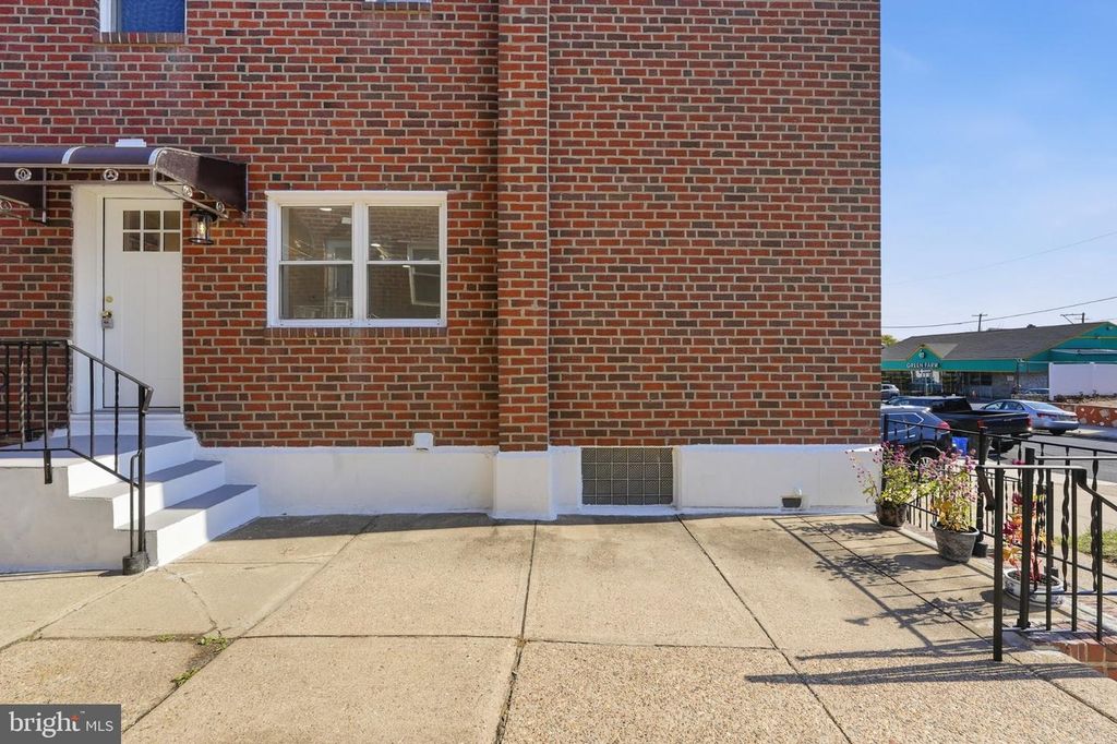 649 LAWLER ST, PHILADELPHIA, PA 19116 — photo 4