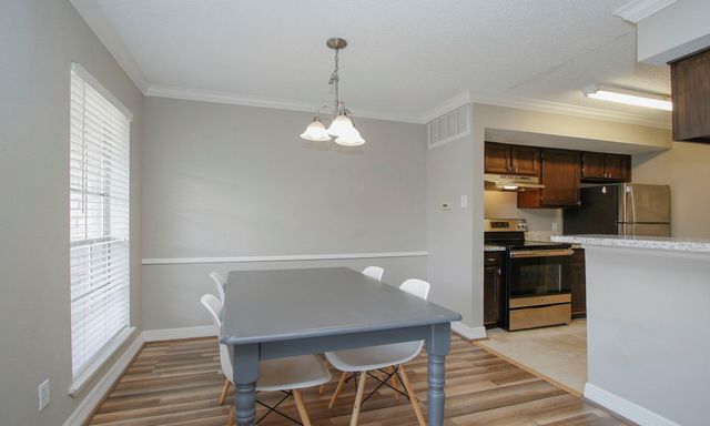 2120 El Paseo Street 3104, Houston, TX 77054