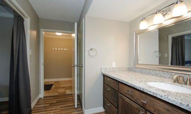 2120 El Paseo Street 3104, Houston, TX 77054