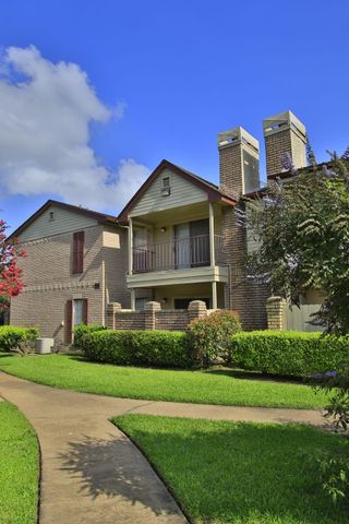 2120 El Paseo Street 3104, Houston, TX 77054