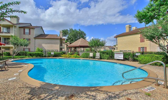 2120 El Paseo Street 3104, Houston, TX 77054