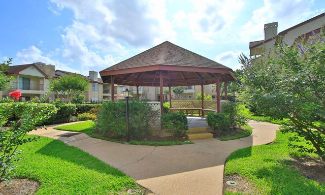 2120 El Paseo Street 3104, Houston, TX 77054