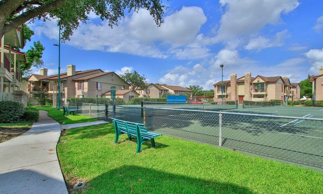 2120 El Paseo Street 3104, Houston, TX 77054
