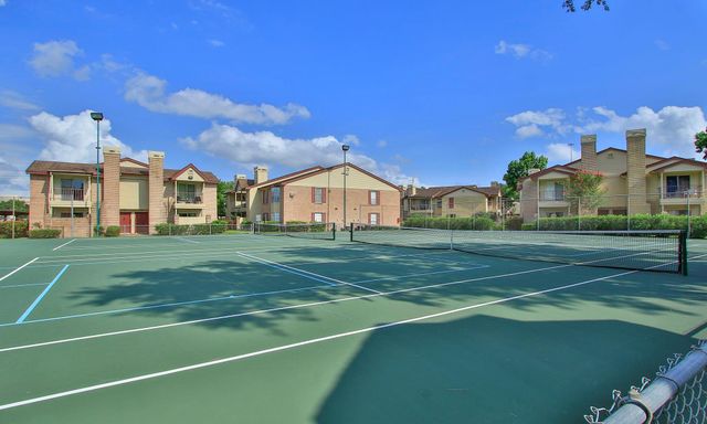 2120 El Paseo Street 3104, Houston, TX 77054