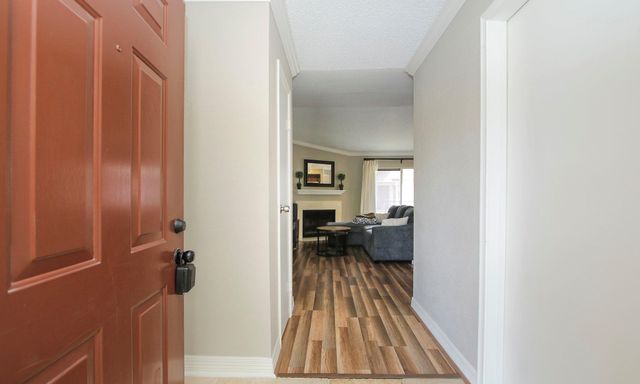 2120 El Paseo Street 3104, Houston, TX 77054