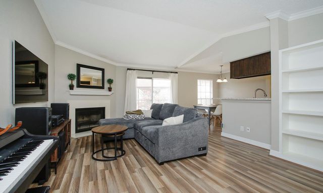 2120 El Paseo Street 3104, Houston, TX 77054