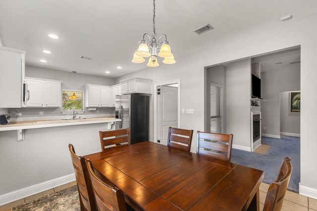 10 Apalachee, Hattiesburg, MS 39402