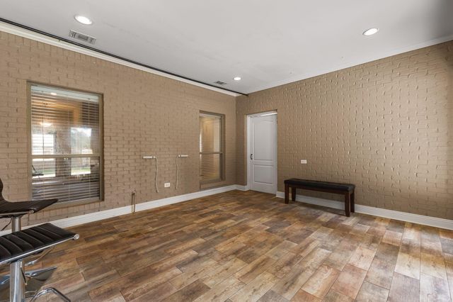 10 Apalachee, Hattiesburg, MS 39402