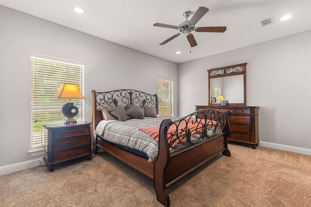 10 Apalachee, Hattiesburg, MS 39402