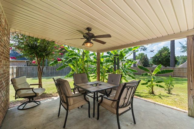 10 Apalachee, Hattiesburg, MS 39402