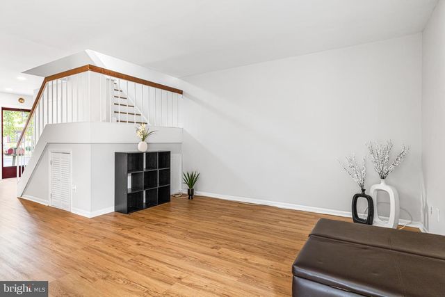 994 BANCROFT PL, Warminster, PA 18974