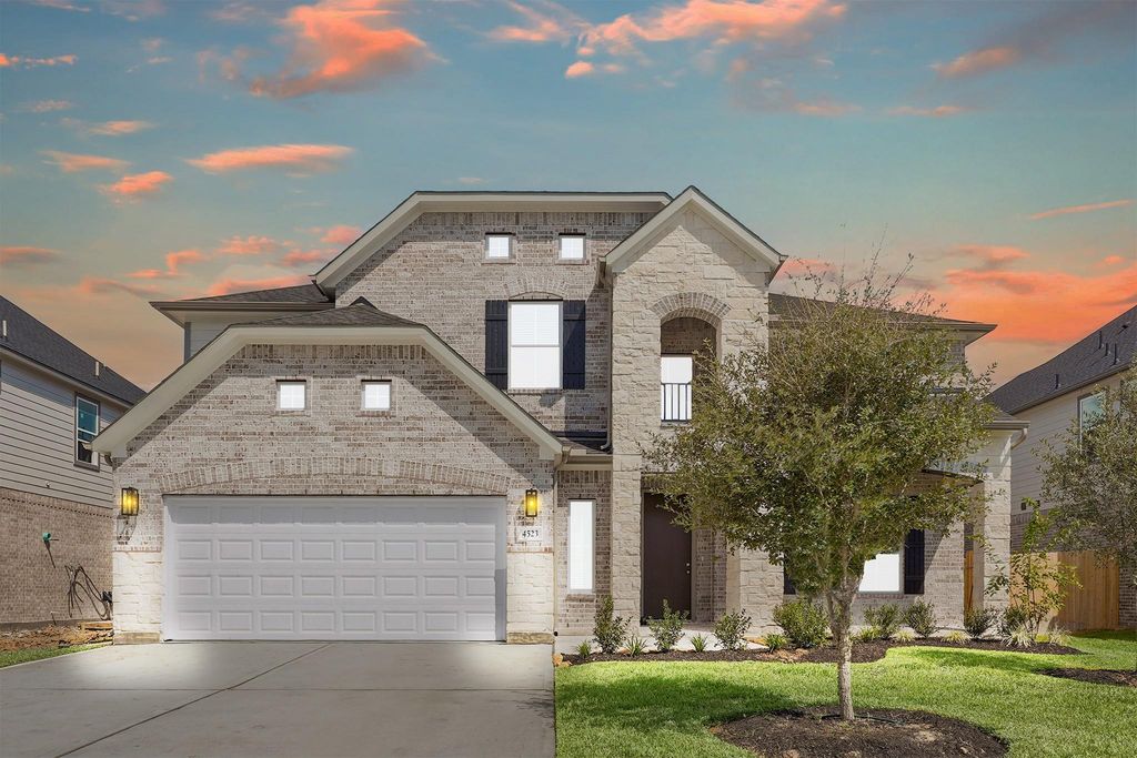4523 Whisperwood Drive, Rosenberg, TX 77471