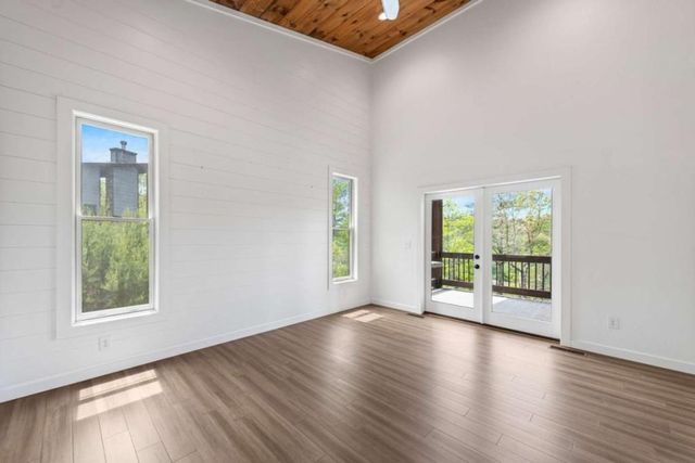 670 River Hill Road, Mineral Bluff, GA 30559