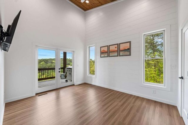 670 River Hill Road, Mineral Bluff, GA 30559
