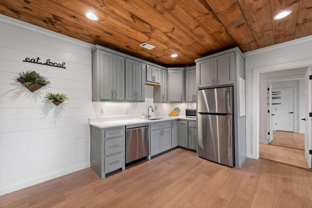670 River Hill Road, Mineral Bluff, GA 30559