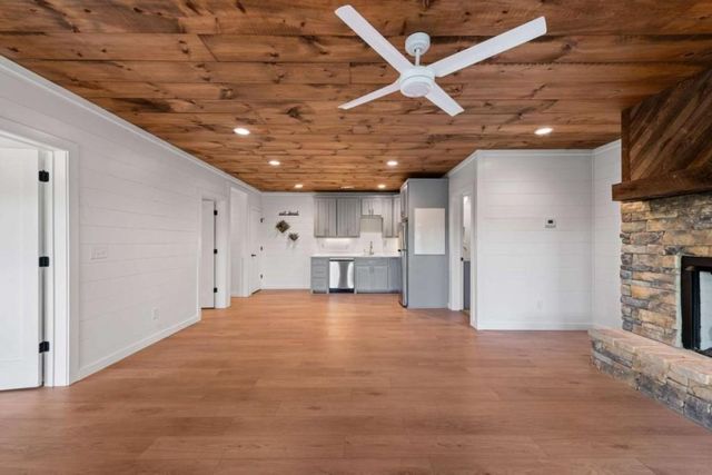 670 River Hill Road, Mineral Bluff, GA 30559