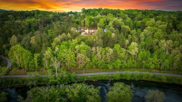 670 River Hill Road, Mineral Bluff, GA 30559