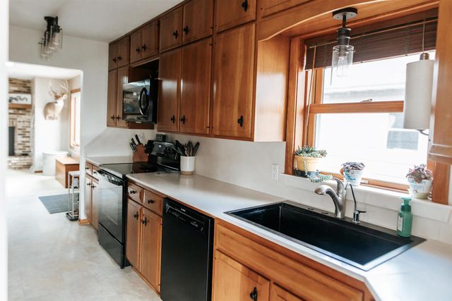 1310 Lilac Lane, Cedar Falls, IA 50613