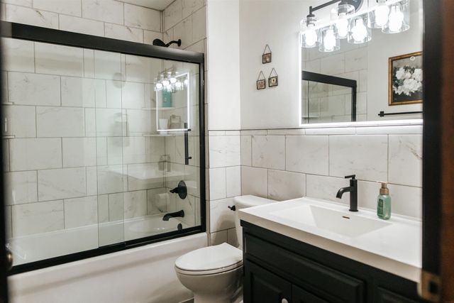 1310 Lilac Lane, Cedar Falls, IA 50613