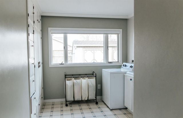 1310 Lilac Lane, Cedar Falls, IA 50613